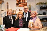 Auf der Grünen Woche mit  mit Brandenburgs Landwirtschaftsminister Axel Vogel, Ministerpräsident Dietmar Woidke und Landrätin Kornelia Wehlan (Foto: Frank Donati)